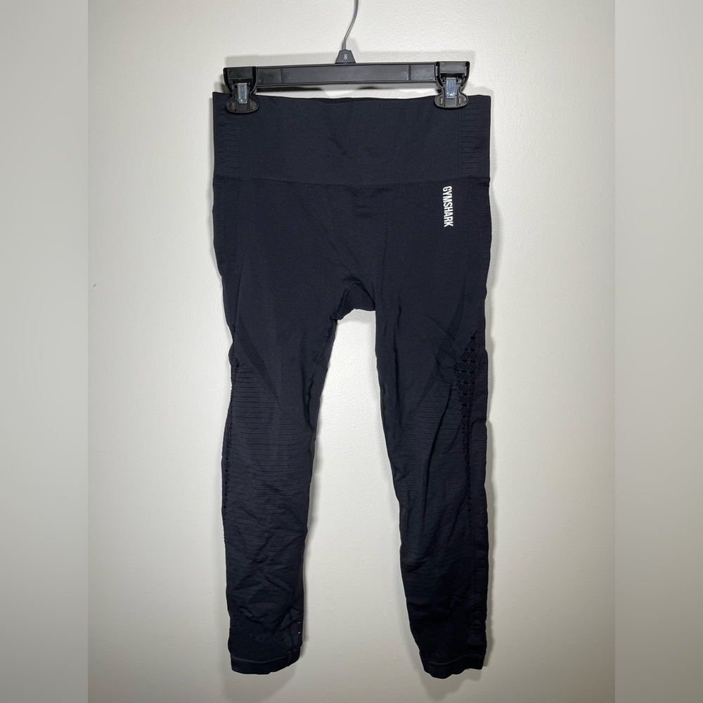 Gym shark black leggings with mesh style bottoms size large